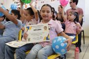 Se gradúan estudiantes del Programa de Inglés para Niños Pequeños (PET) del Centro de Idiomas de la UAS